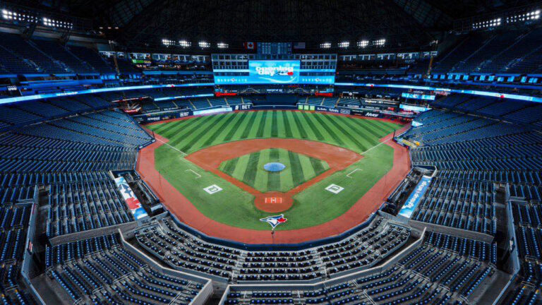 The Best Seats for Toronto Blue Jays at Rogers Centre